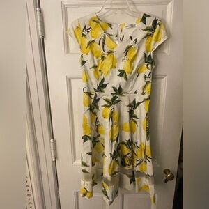 Chic Lemon Print Midi Dress